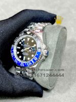 Rolex GMT-Master II Batman Jubilee Stainless Steel - Image 3