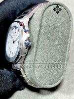 Patek Philippe Patek Philippe Nautilus 5711/1A-011 White Dial Stainless Steel Bracelet - Image 4