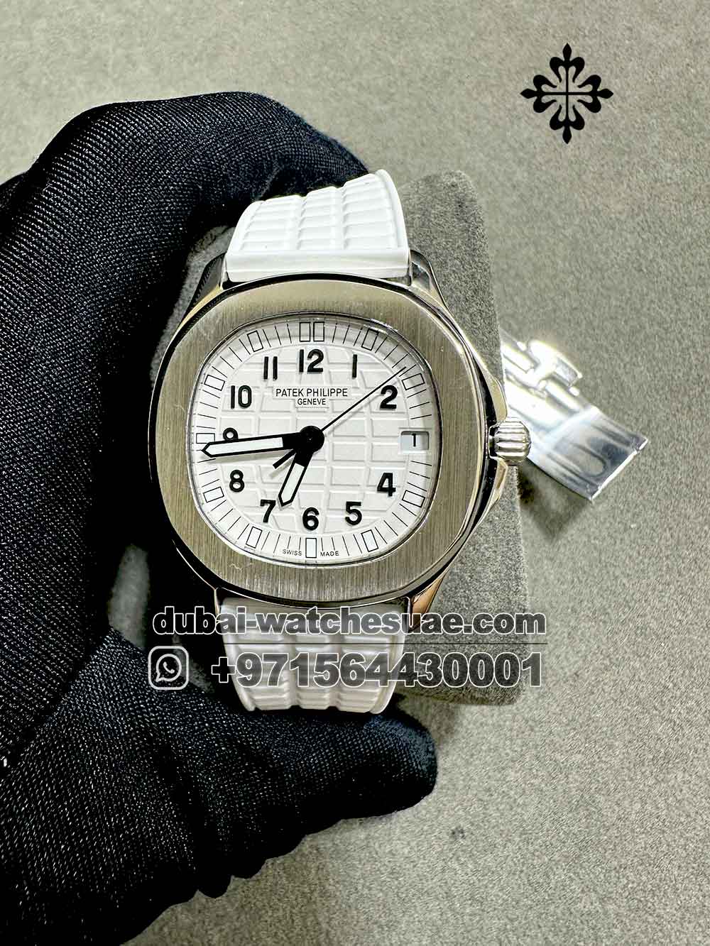 10-a-12.jpg Patek Philippe Aquanaut Watch 35mm - Image 1