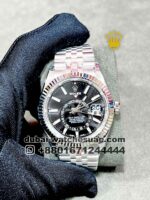 Rolex SKY-DWELLER Jubilee, Black dial, 42 mm