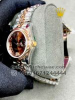 Rolex 31 mm date just two tone Rose gold ,Stonework, Roman Number - Image 3
