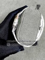 Audemars Piguet Royal Oak 33 mm Blue Dial Stoned Bezel Stainless Steel Bracelet - Image 3