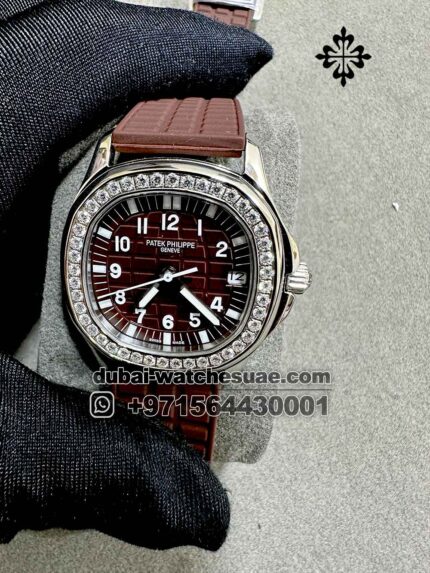 Patek Philippe Aquanaut 5067 Replica – 35mm Stainless Steel Copy