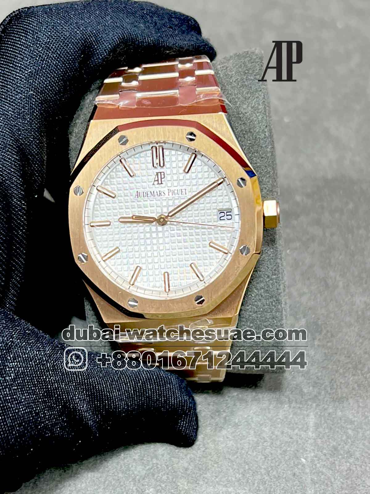 15500-a.jpg AUDEMARS PIGUET ROYAL OAK Rose Gold White Dial Mens Watch Ref:15500 White Dial With Rose Gold Bezel And Bracelet - Image 1