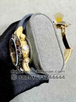 Rolex Cosmograph Daytona 40 mm Gold Black Dial With Black Chrono Black Bezel With Black Rubber Strap Copy - Image 3