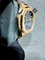 Patek Philippe Nautilus 5712/1R Moon,Gray Dial and Bezel with Gold Plated Bracelet Copy - Image 2