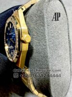 Audemars Piguet Royal Oak 33 mm Blue? Dial With Golden Bracelet Copy - Image 3