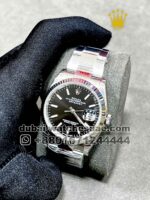 Rolex 36 mm  Date Just Black dial with flutted silver bezel?