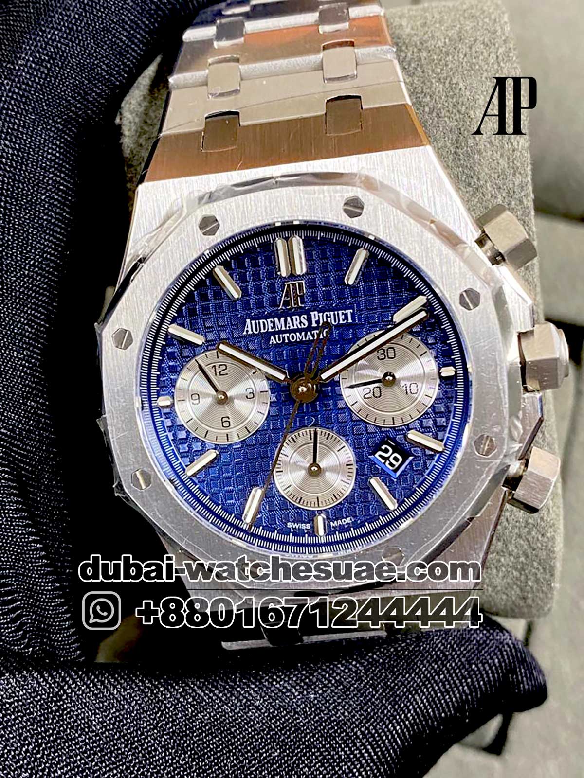 28.jpg Audemars Piguet Royal Oak Chrono Blue dial AP03 - Image 1