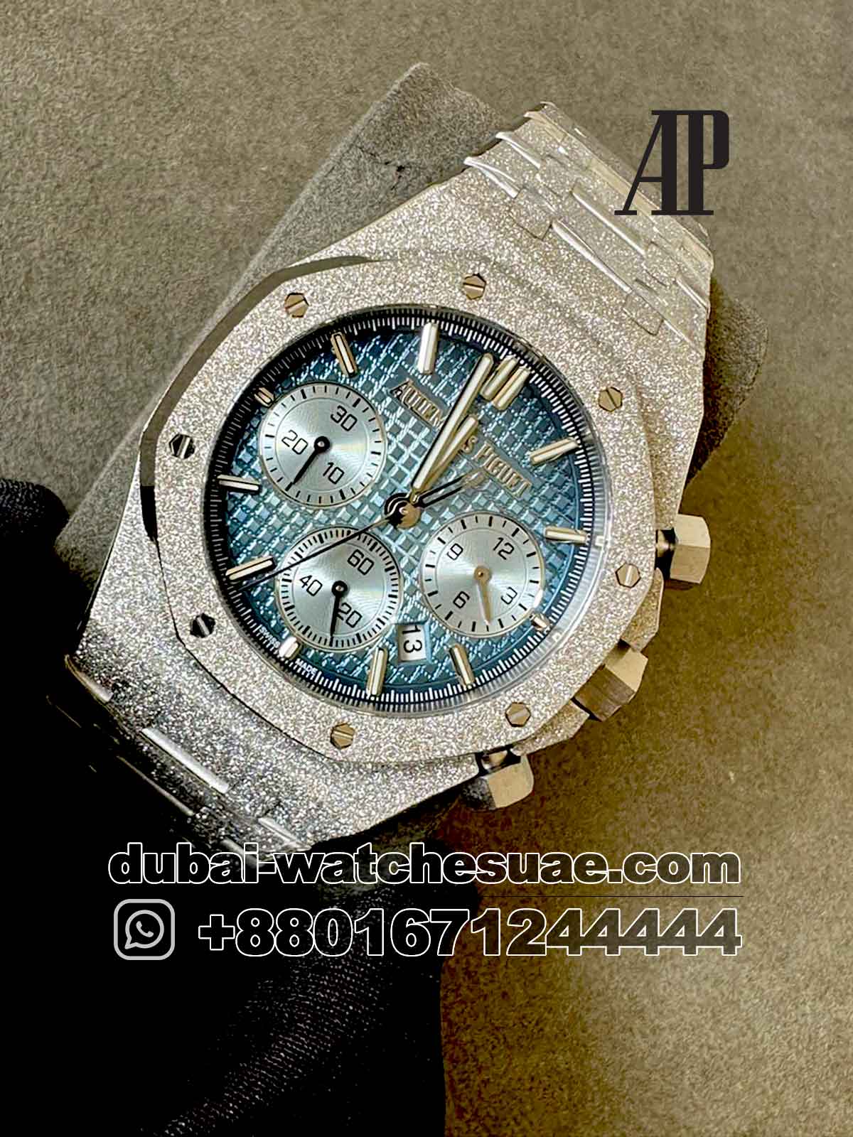 3-a-15.jpg Audemars Piguet Royal Oak Chronograph 41mm Hammered Replica 18k White Gold Ref. 26240BC.GG.1324BC.02 - Image 1