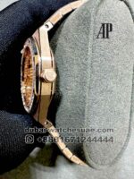 Audemars Piguet Royal Oak 33 mm Yellow Gold Dial With Gold Bracelet Copy - Image 3