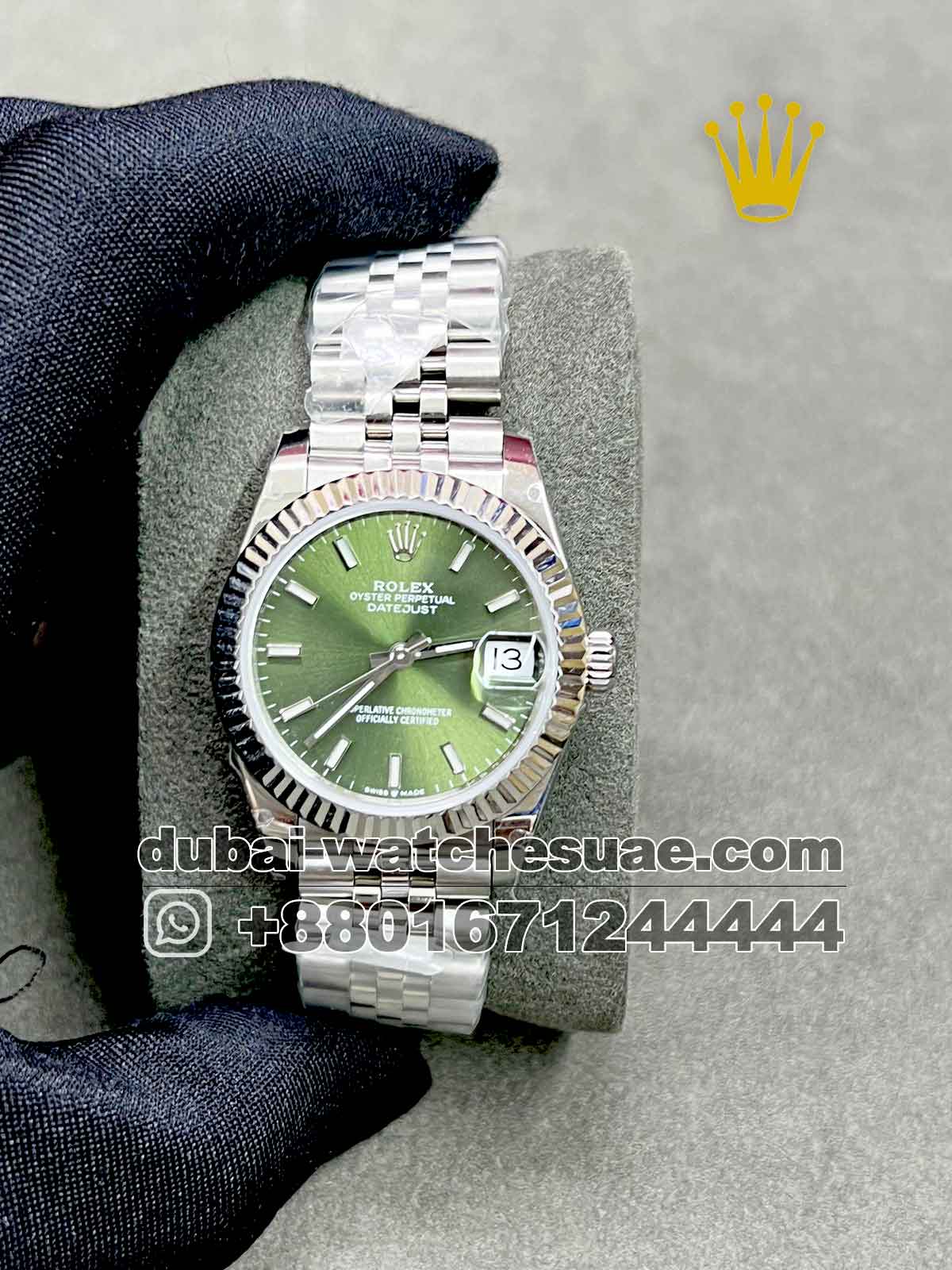 4-a-4-1.jpg Rolex 31 mm date just Olive flutted Bezel - Image 1