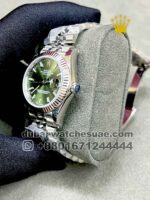 Rolex 31 mm date just Olive flutted  Bezel - Image 3
