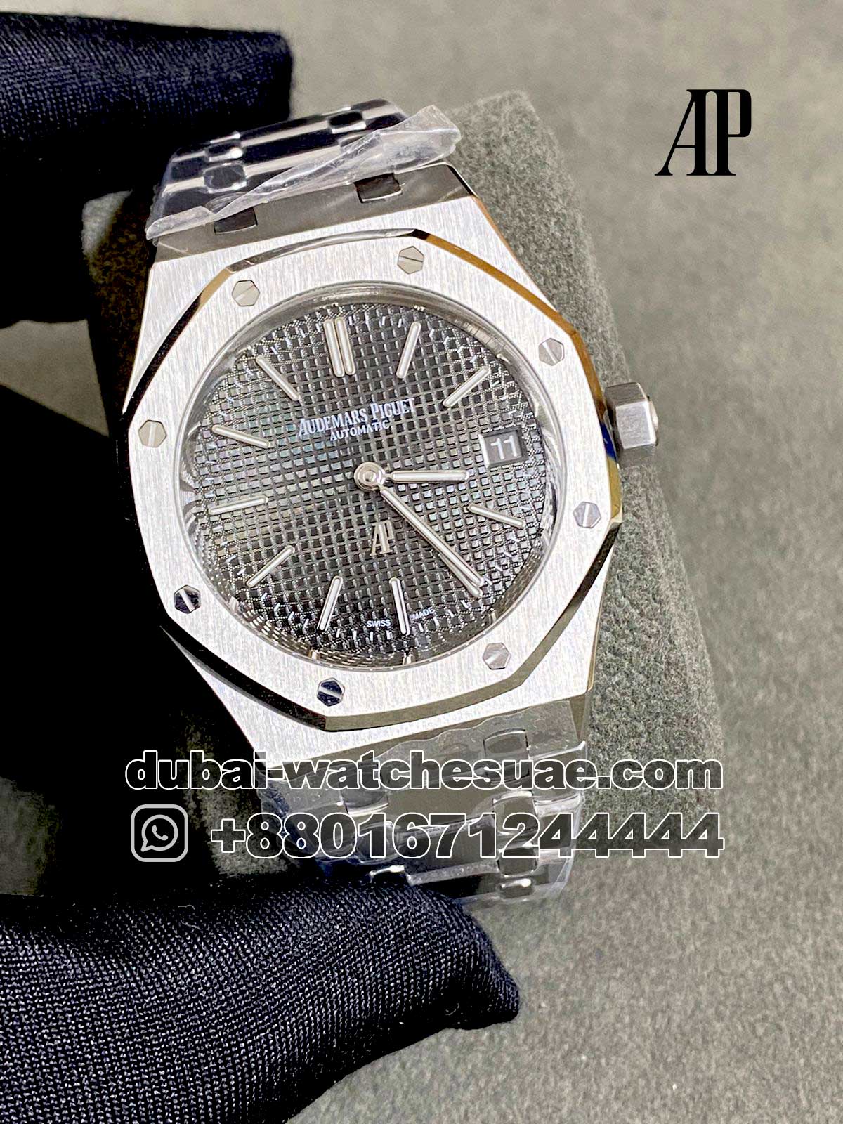 40.1.jpg Audemars Piguet Royal Oak EXTRA-THIN ROYAL OAK 39MM Gray Dial Stainless Steel - Image 1