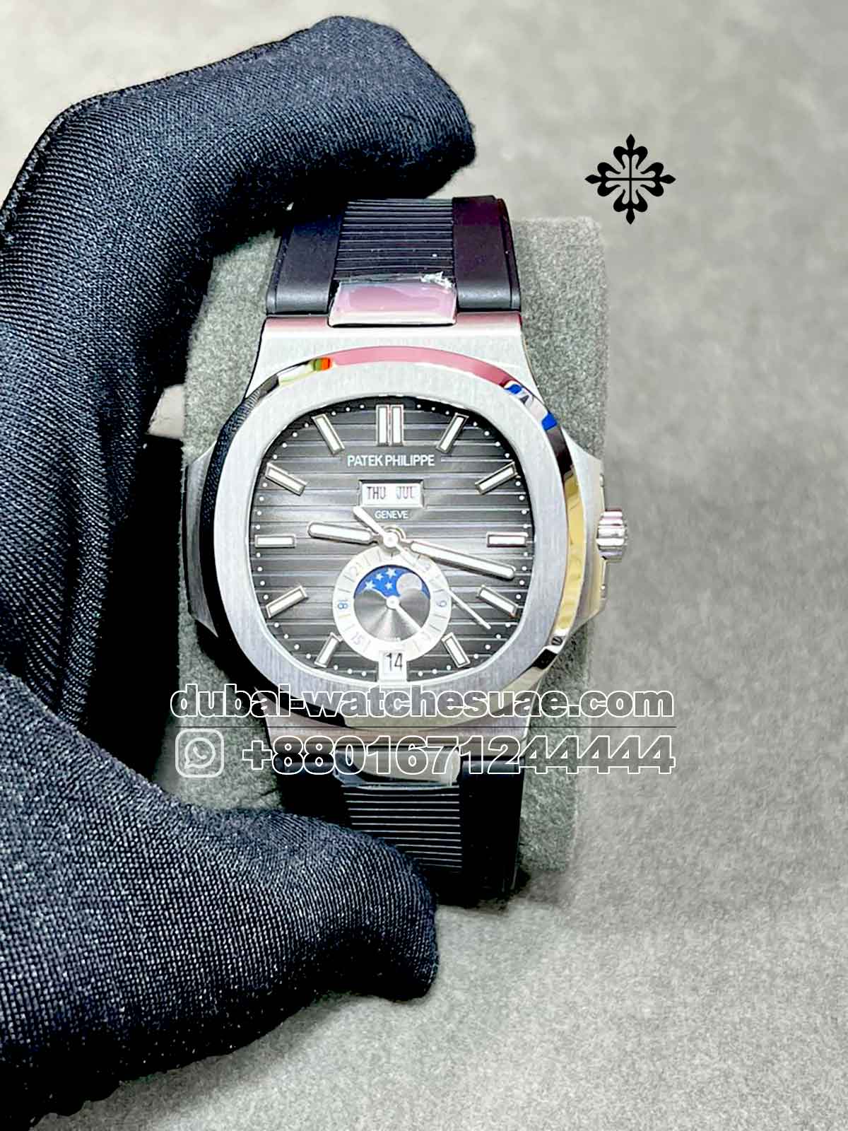 5-a-2-3.jpg Patek Philippe 5726/1A-001 Nautilus Annual Calendar? Gray Dial?With Black rubber strap - Image 1