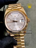 Rolex 40 mm Day date ,Ever rose, Strapped dial - Image 3