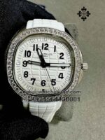 Patek Philippe reinterprets the quartz Aquanaut Luce in stainless steel with a larger diameter (38.8 mm)