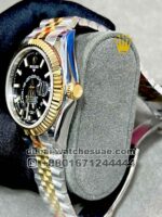 Rolex SKY-DWELLER Jubilee, Yellow gold, Deep Black dial, 42 mm - Image 3