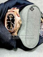 Patek Philippe Nautilus 5711/1R-001 Rosegold Dial With Black  Rubber Strap - Image 3