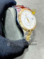 Rolex SKY-DWELLER Oyster, Yellow gold, White Dial, 42 mm - Image 2