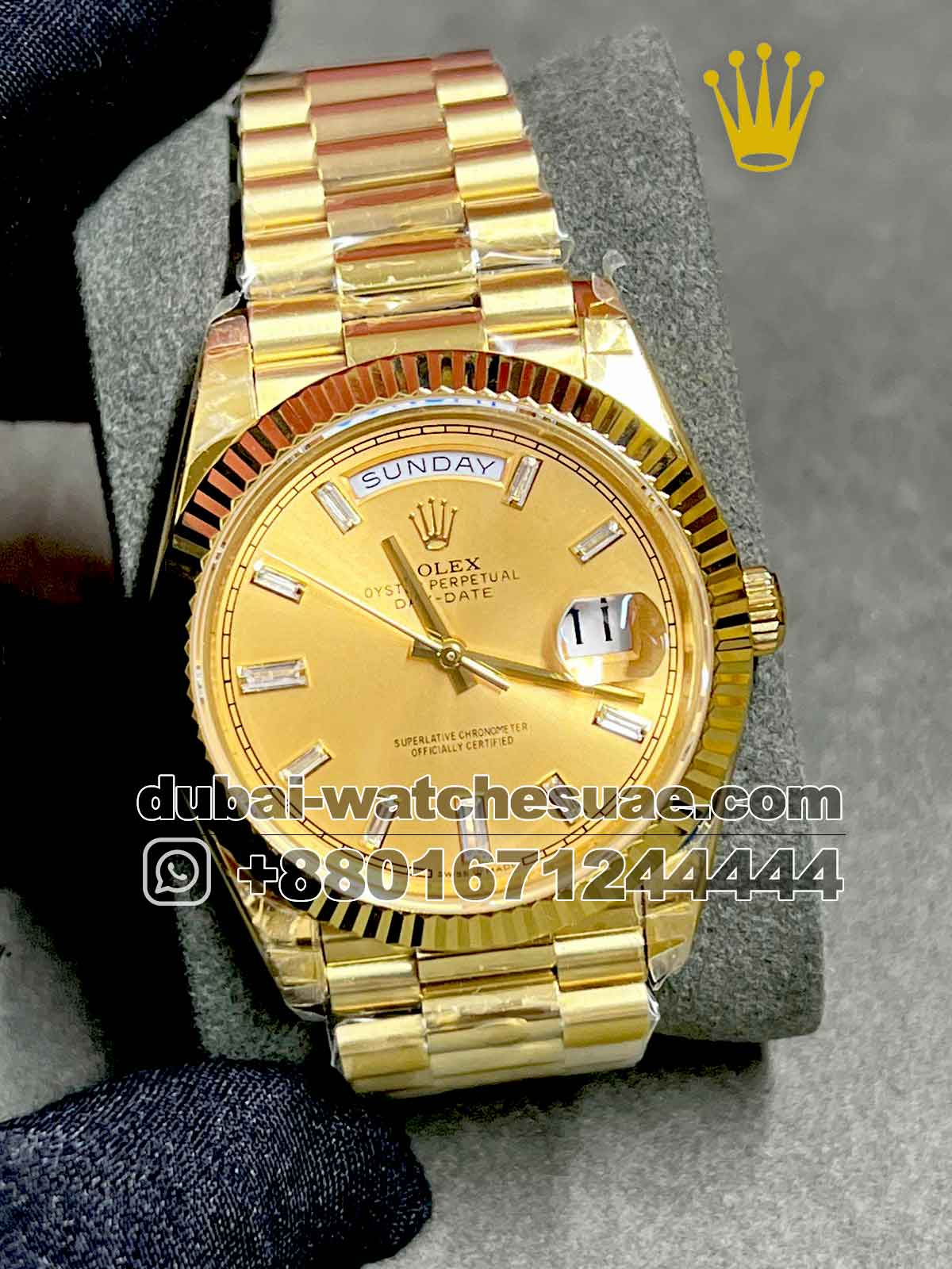 r15-a.jpg Rolex 40 mm Day date, Yellow gold face - Image 1