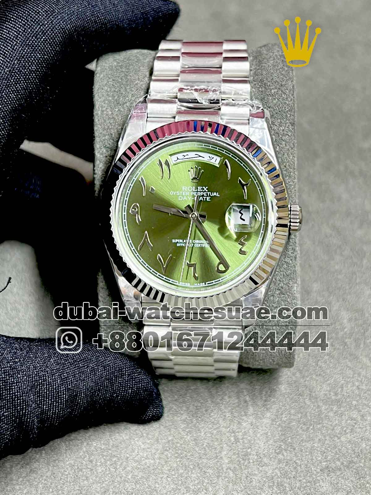 r16-a.jpg Rolex 40 mm Day date , Green face, Arabic dial - Image 1